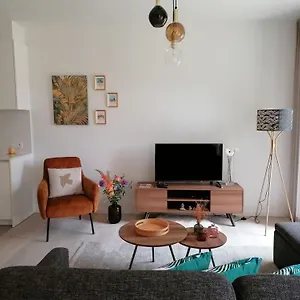 Bartine - Modern And Spacious Flat Near The Sea, Free Parking Space Ostende